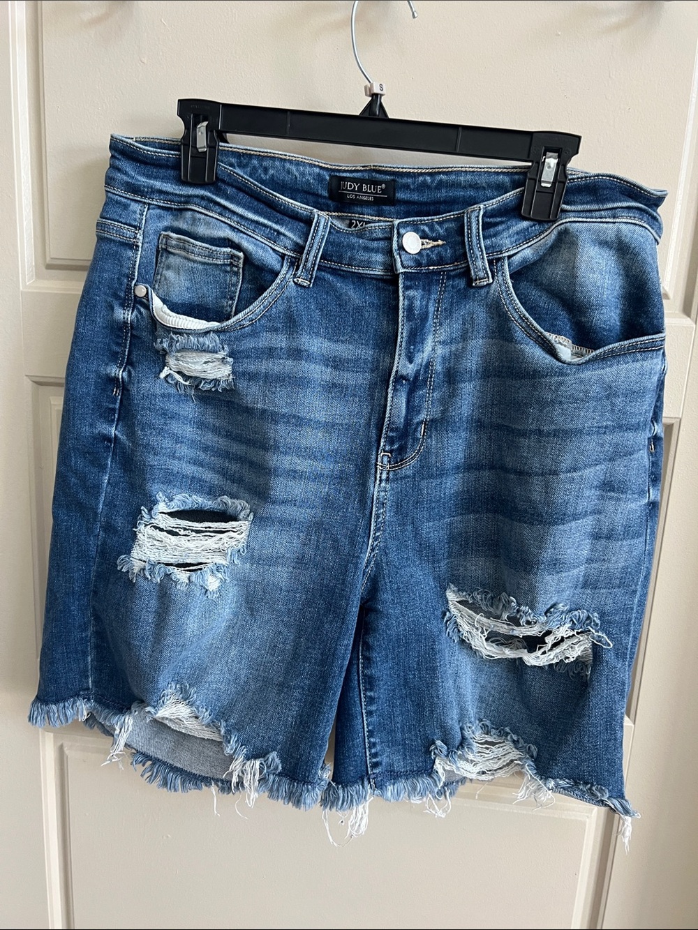 Judy Blue high raise Distressed Denim Bermuda Shorts/jorts Sz 2XL summer vacay